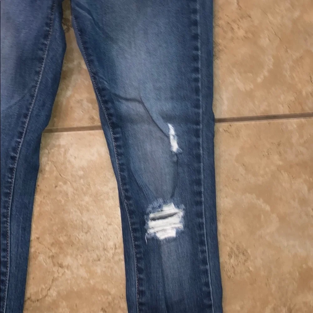 Jeans - Picture 3 of 5